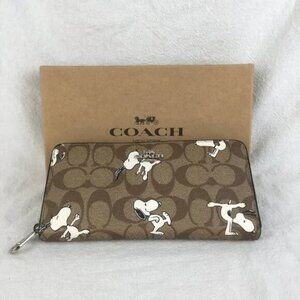 Coach X Peanuts Long Zip Around Wallet In Signature Canvas With Snoopy Print